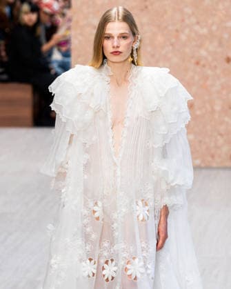 Paris Fashion Week: CHLOÉ Women s Spring Summer 2027 Collection, October 1, 2026; Photography by Sylvie Lefort; MAXPPP 01 10 2026 @Sylvie Lefort Photography MAXPPP 10 01 26 Models showcase designs from the CHLOE Women’s Spring Summer 2027 collection during Paris Fashion Week in Paris, France, October 1, 2026. The women’s collections were presented from September 28 to October 6, 26  Copyright: xmaxpppxsylviexlefortxphotographyx LFR202610019490 LFR202610019490