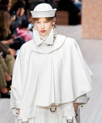 Paris Fashion Week: CHLOÉ Women s Spring Summer 2027 Collection, October 1, 2026; Photography by Sylvie Lefort; MAXPPP 01 10 2026 @Sylvie Lefort Photography MAXPPP 10 01 26 Models showcase designs from the CHLOE Women’s Spring Summer 2027 collection during Paris Fashion Week in Paris, France, October 1, 2026. The women’s collections were presented from September 28 to October 6, 26  Copyright: xmaxpppxsylviexlefortxphotographyx LFR202610019510 LFR202610019510