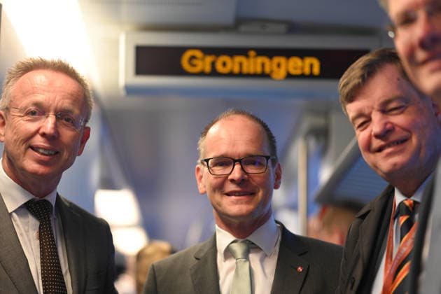 Leer-Groningen Rail Line: Wunderline Begins Service; Lower Saxony’s Transportation Minister Grant Henrik Tonne Holds Talks on the Train. For more than ten years, the cross-border rail connection between Leer in East Frisia and Groningen in the Netherlands had been suspended. Weener, Lower Saxony, Germany Copyright: xdiebildwerftx