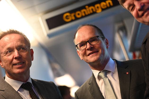 Leer-Groningen Rail Line: Wunderline Begins Service; Lower Saxony’s Transportation Minister Grant Henrik Tonne Holds Talks on the Train. For more than ten years, the cross-border rail connection between Leer in East Frisia and Groningen in the Netherlands had been suspended. Weener, Lower Saxony, Germany Copyright: xdiebildwerftx