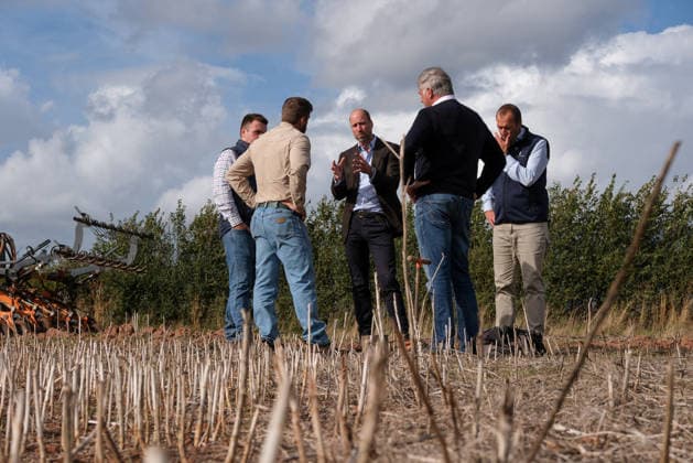 Britain s Prince William on a visit examining the role of regenerative farming in climate resilience, in Hereford Britain s Prince William speaks with Regenified s Josh Fontenot and John Gregson, next to Harry Davies, the incoming tenant of the Duchy of Cornwall s first regenerative Farm Business Tenancy, during a visit to examine the role of regenerative farming in climate resilience in Hereford, Britain, October 1, 2026., Credit:Mathieu Willcocks PA ROTA - B68 Avalon UNITED KINGDOM, Hereford  Copyright: xMathieuxWillcocksx xPAxROTAx-xB68x xAvalonx 1139840934