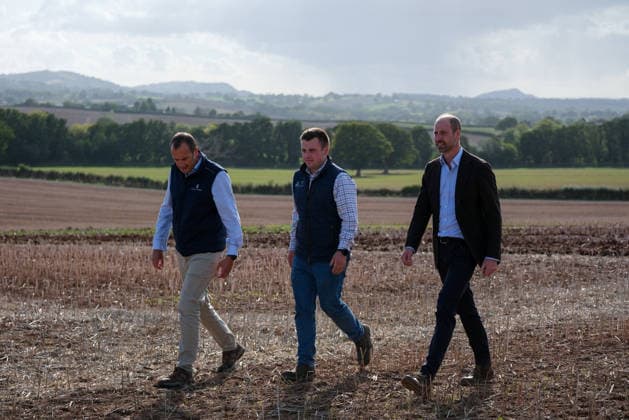 Britain s Prince William on a visit examining the role of regenerative farming in climate resilience, in Hereford Britain s Prince William meets Harry Davies, the incoming tenant of the Duchy of Cornwall s first regenerative Farm Business Tenancy, during a visit to examine the role of regenerative farming in climate resilience in Hereford, Britain, October 1, 2026., Credit:Mathieu Willcocks PA ROTA - B68 Avalon UNITED KINGDOM, Hereford  Copyright: xMathieuxWillcocksx xPAxROTAx-xB68x xAvalonx 1139840989