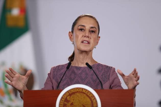 October 1, 2026: TO-45304- CIUDAD DE MEXICO,2026& x2013;10-01. President Claudia Sheinbaum Pardo leads her morning press conference at the National Palace, marking two years in office. Legal Advisor Luisa Maria Alcalde denies that proposed reforms to the Penal Code and Industrial Property Law restrict freedom of expression, while Rosaura Ruiz presents the Second Report for the Ministry of Science, Humanities, Technology and Innovation. Clasos.com.mx - ZUMAcs4_ 20261001_faa_cs4_022 Copyright: xLuisxMarinx