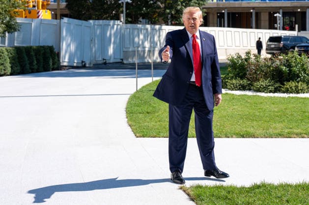 October 1, 2026, Washington, District Of Columbia, USA: US PRESIDENT DONALD TRUMP speaks to members of the press before departing the White House aboard Marine One from the South Lawn in Washington, DC. Washington USA  - ZUMAs365 20261001_znp_s365_032 Copyright: xJoeyxSussmanx