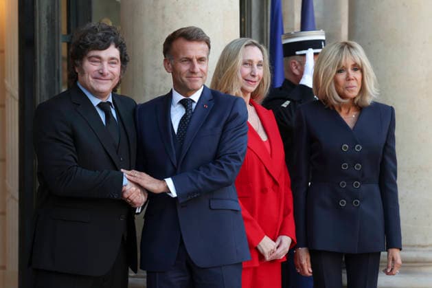 NEWS : Accueil de Javier Milei par Emmanuel Macron - Paris - 01 10 2026 Accueil de Javier MILEI, PrÃ sident de la RÃ publique d™Argentine, par Emmanuel Macron PrÃ sident de la RÃ publique Francaise. ParisFrance  Copyright: xMichtofx