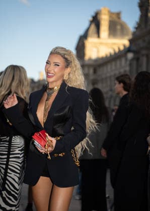 RECORD DATE NOT STATED IPA89187994 - Paris, France, October 1, 2026. Guests arrive at the Schiaparelli Spring Summer 2027 fashion show at the Carrousel du Louvre during Paris Fashion Week.  Copyright: xx xx IPA89187994