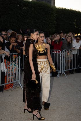RECORD DATE NOT STATED IPA89188010 - Paris, France, October 1, 2026. Guests arrive at the Schiaparelli Spring Summer 2027 fashion show at the Carrousel du Louvre during Paris Fashion Week.  Copyright: xx xx IPA89188010