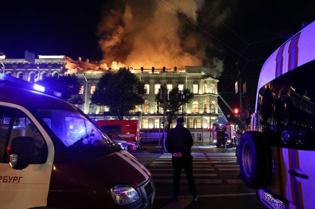 RUSSIA, ST PETERSBURG - OCTOBER 1, 2026: Fire crews battle a fire at the Miller Manions in St Isaac s Square. Valentin Yegorshin TASS  98632138