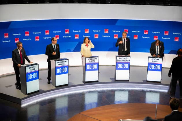 Debate for the Socialist and Democratic Left primary - Paris EB The candidates in the Socialist (PS) and centre-left Place Publique (PP) parties primary ahead of french 2027 presidential election Olivier Faure, Emmanuel Maurel, Segolene Royal, Raphael Glucksmann and Jerome Guedj, before a debate on French public TV channel France 2 and French public radio channel France Inter, at Maison de la Radio et de la Musique, in Paris, on October 1, 2026. Photo by Eliot Blondet ABACAPRESS.COM Paris France France  Copyright: xBlondetxEliot ABACAx