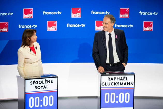Debate for the Socialist and Democratic Left primary - Paris EB The candidates in the Socialist (PS) and centre-left Place Publique (PP) parties primary ahead of french 2027 presidential election Segolene Royal and Raphael Glucksmann before a debate on French public TV channel France 2 and French public radio channel France Inter, at Maison de la Radio et de la Musique, in Paris, on October 1, 2026. Photo by Eliot Blondet ABACAPRESS.COM Paris France France  Copyright: xBlondetxEliot ABACAx