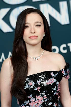 Mikey Madison attends the THE SOCIAL RECKONING photocall at Le Pathé Palace on October 1, 2026, in Paris, France 460108 2026 10 01  Copyright: xLionelxGuericolasx xStarfacex STAR_460108_001