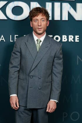 Jeremy Allen White attends the *The Social Reckoning* photocall at Le Pathé Palace on October 1, 2026, in Paris, France 460108 2026 10 01  Copyright: xLionelxGuericolasx xStarfacex STAR_460108_026