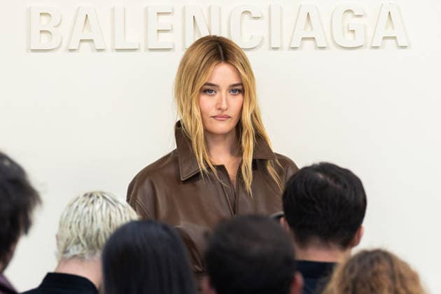 PFW - Balenciaga - Arrivals NB Sarah Pidgeon arrived at the Balenciaga Womenswear Spring Summer 2027 show as part of Paris Fashion Week on October 01, 2026 in Paris, France. Photo by Nasser Berzane ABACAPRESS.COM Paris France  Copyright: xBerzanexNasser ABACAx