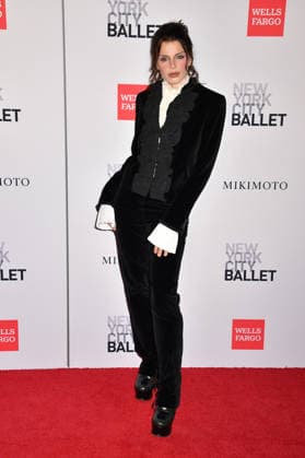NEW YORK, NY- OCTOBER 1: Julia Fox at the New York City Ballet 2026 Fall Gala at the David H. Koch Theater at Lincoln Center Plaza on October 1, 2026 in New York City. Copyright: xmpi099 MediaPunchx