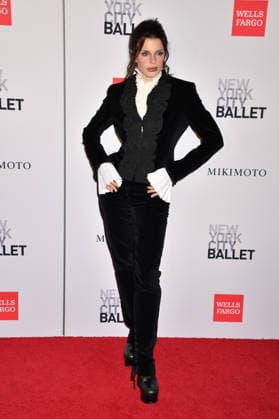 NEW YORK, NY- OCTOBER 1: Julia Fox at the New York City Ballet 2026 Fall Gala at the David H. Koch Theater at Lincoln Center Plaza on October 1, 2026 in New York City. Copyright: xmpi099 MediaPunchx