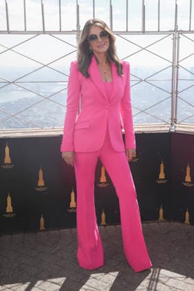 October 1, 2026, New York, New York, USA: ELIZABETH HURLEY visited the Empire State Building to Honor The Esto e Lauder CompaniesÃ¢â‚¬â ¢ Breast Cancer Campaign and Breast Cancer Awareness Month New York USA  - ZUMAh16_ 20261001_zaf_h16_026 Copyright: xDanxHerrickx