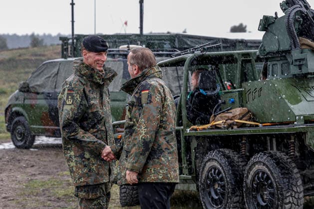 Innovations are being put to the test by the German Army. Prototypes are presented to the Federal Minister of Defense amid steady rain. Welcome remarks by Boris Pistorius, Federal Minister of Defense; Lieutenant General Dr. Christian Freuding, Inspector General of the Army; Bergen Military Training Area, Lower Saxony Firing Range, Celle District, Germany