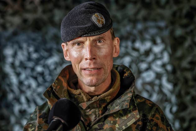 Innovations are being put to the test by the German Army. Demonstrators are presented to the Federal Minister of Defense amid steady rain. Press statements by Lieutenant General Dr. Christian Freuding, Inspector General of the Army, Bergen Military Training Area, Lower Saxony Firing Range, Celle District, Germany