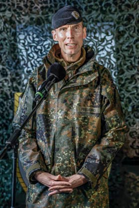 Innovations are being put to the test by the German Army. Demonstrators are presented to the Federal Minister of Defense amid steady rain. Press statements by Lieutenant General Dr. Christian Freuding, Inspector General of the Army, Bergen Military Training Area, Lower Saxony Firing Range, Celle District, Germany