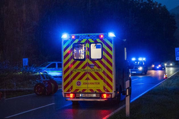 Two Cars Collide Head-On; Both Drivers Seriously Injured On October 1, 2026, at approximately 6:30 p.m., two cars collided head-on on the L3408 between Löhrbach and Birkenau. Both drivers were seriously injured and, after receiving initial medical treatment, were taken to a hospital. A