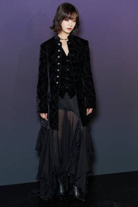 Messika Spring Summer 2027 Fashion Show During Paris Fashion Week: Celebrity Arrivals—Gengxi Li 460109 October 1, 2026, Paris, France  Copyright: xSebastienxFremontx xStarfacex STAR_460109_022