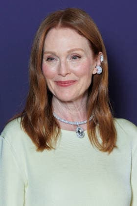 Messika Spring Summer 2027 Fashion Show During Paris Fashion Week: Celebrity Arrivals—Julianne Moore, 460109, October 1, 2026, Paris, France  Copyright: xSebastienxFremontx xStarfacex STAR_460109_141