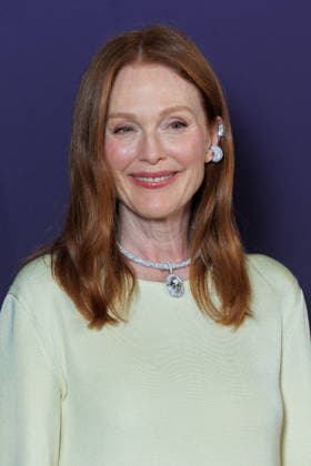 Messika Spring Summer 2027 Fashion Show During Paris Fashion Week: Celebrity Arrivals—Julianne Moore, 460109, October 1, 2026, Paris, France  Copyright: xSebastienxFremontx xStarfacex STAR_460109_142