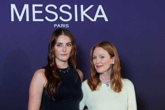 Messika Spring Summer 2027 Fashion Show During Paris Fashion Week: Celebrity Arrivals—Julianne Moore, 460109, October 1, 2026, Paris, France  Copyright: xSebastienxFremontx xStarfacex STAR_460109_145