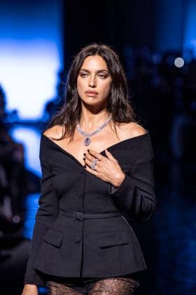Irina Shayk at the Messika Terres de Contrastes fashion show on the sidelines of the Spring Summer 2027 Ready-to-Wear collections during Paris Fashion Week (PFW) on October 1, 2026, in Paris, France. Messika’s Terres de Contrastes fashion show on the sidelines of the Spring Summer 2027 Ready-to-Wear collections during Paris Fashion Week (PFW) on October 1, 2026, Paris, France  Copyright: xAgencex xBestimagexAgencex xBestimagex