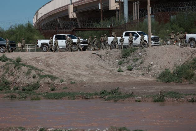 Rising Rio Grande water levels trigger municipal emergency response in Ciudad Juarez CIUDAD JUAREZ, MEXICO - OCTOBER 1: Municipal emergency crews and Civil Protection workers reinforce earthen levees and monitor rising water levels along the Rio Grande in Ciudad Juarez, Mexico, on October 1, 2026. Heavy regional precipitation led to localized flooding across several low-lying municipal sectors, prompting local authorities to deploy continuous monitoring operations along the riverbank. Municipal officials urged residents to avoid high-risk areas, maintain distance from the rising river currents, and adhere strictly to Civil Protection advisories to prevent accidental drownings and property damage across vulnerable border neighborhoods. Chris  Copyright: x2026xAnadoluxChristianxTorresx