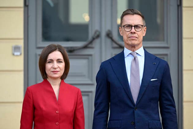 LKS 20261002 Finnish President Alexander Stubb welcomes Moldovan President Maia Sandu as they meet at the Presidential Palace in Helsinki, Finland, on October 2, 2026. President Sandu pays a working visit to Finland. - MIKKO STIG Helsinki Finland  Copyright: xMikkoxStigx aIDLlVQbVgk