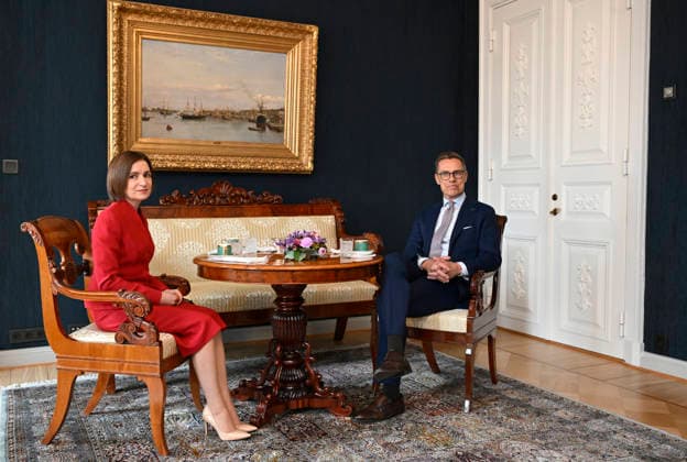 Finnish President Alexander Stubb and Moldovan President Maia Sandu pose as they meet at the Presidential Palace in Helsinki, Finland, on October 2, 2026. President Sandu pays a working visit to Finland. - MIKKO STIG Helsinki Finland  Copyright: xMikkoxStigx uTscOnaYKBo