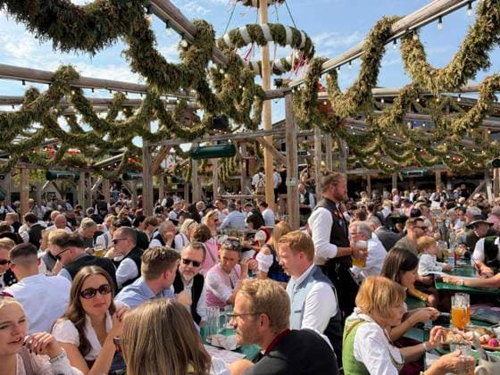 Oktoberfest in Munich, Munich, Oktoberfest, October 10, 26. Lively festivities during the final days of Oktoberfest amid glorious sunshine and temperatures over 20 degrees. The atmosphere at noon in the Käfer tent, Munich, Theresienwiese, Bavaria, Germany