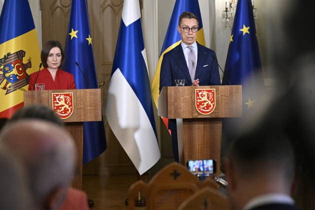 Moldovan President Maia Sandu and Finnish President Alexander Stubb attend a press conferance at the Presidential Palace in Helsinki, Finland, on October 2, 2026. President Sandu pays a working visit to Finland. - MIKKO STIG Helsinki Finland  Copyright: xMikkoxStigx ZUIQmGscsqk