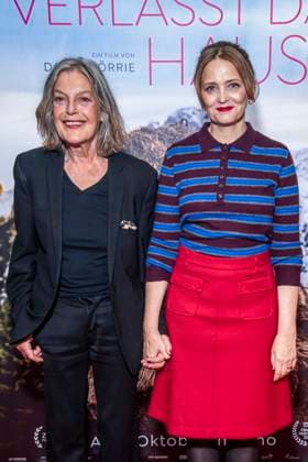 ABB FRAUWINKLER Angela Winkler and Laura Tonke on the red carpet at the special screening of the feature film *Frau Winkler verlässt das Haus* at the Cinema Paris in Berlin on October 1, 2026, Berlin, Germany