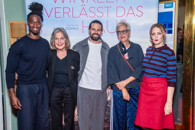 ABB FRAUWINKLER Eugene Boateng, Angela Winkler, Josef Ellers, Doris Doerrie, and Laura Tonke on the red carpet at the special screening of the feature film *Frau Winkler Verlässt das Haus* at the Cinema Paris in Berlin on October 1, 2026, Berlin, Germany