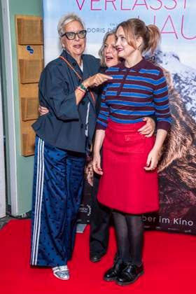 ABB FRAUWINKLER: Doris Doerrie, Angela Winkler, and Laura Tonke on the red carpet at the special screening of the feature film *Frau Winkler Verlässt das Haus* at the Cinema Parisl in Berlin on October 1, 2026, Berlin, Germany
