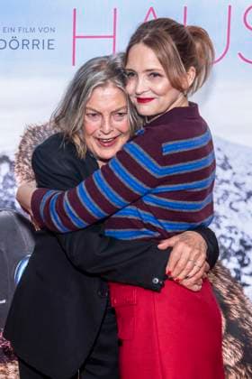 ABB FRAUWINKLER Angela Winkler and Laura Tonke on the red carpet at the special screening of the feature film *Frau Winkler verlässt das Haus* at the Cinema Paris in Berlin on October 1, 2026, Berlin, Germany