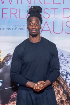 ABB FRAUWINKLER Eugene Boateng on the red carpet at the special screening of the feature film *Frau Winkler verlässt das Haus* at the Cinema Paris in Berlin on October 1, 2026, Berlin, Germany