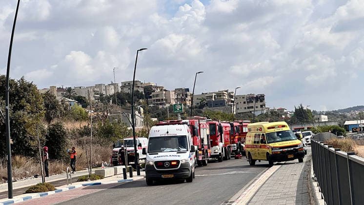 Small plane crashes in Israel: 1 dead, 1 injured HAIFA, ISRAEL - OCTOBER 02: Health teams deployed to the scene after one person died and another seriously injured when a small plane crashed near Route 65, close to the city of Haifa in northern Israel on October 02, 2026. Stringer Anadolu Haifa Israel. Editorial use only. Please get in touch for any other usage.  Copyright: x2026xAnadoluxStringerx