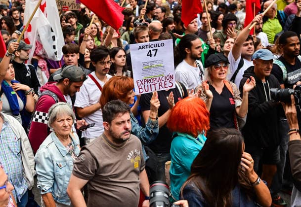 October 2, 2026, Madrid, Madrid, SPAIN: Tenants and housing activists gather outside the Congress of Deputies in Madrid during a demonstration called by the Sindicato de Inquilinas e Inquilinos de Madrid. The protest takes place on the Spanish Parliament votes on two Royal Decree-Laws on housing: one concerning measures to protect the social function of housing and increase affordable housing supply, and another aimed at strengthening the stability of habitual rental contracts. The demonstration was organized to pressure lawmakers during the vote. Junts had announced its opposition to the measures, while PP and Vox were also expected to vote against them. Madrid SPAIN - ZUMAz108 20261002_znp_z108_016 Copyright: xRichardxZubelzux