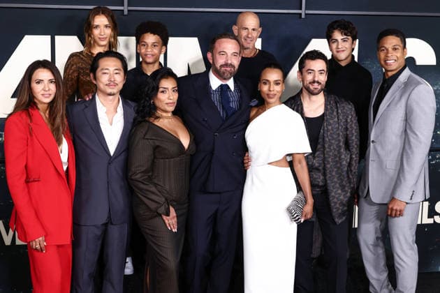 World Premiere Of Netflix s Animals WESTWOOD, LOS ANGELES, CALIFORNIA, USA - OCTOBER 01: Luciana Barroso, Taylor Cooper, Steven Yeun, Christopher Woodley, Adriana Paz, Ben Affleck, Brad Weston, Kerry Washington, Luis Gerardo Mendez, Jacob Estrada and Ray Fisher arrive at the World Premiere Of Netflix s Animals held at Westwood Village Theater on October 1, 2026 in Westwood, Los Angeles, California, United States. Westwood Westwood Village Theater California United States Copyright: xXavierxCollin ImagexPressxAgencyx