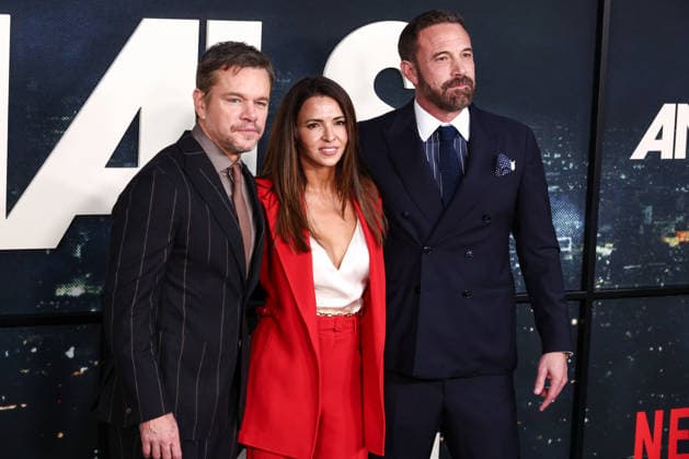 World Premiere Of Netflix s Animals WESTWOOD, LOS ANGELES, CALIFORNIA, USA - OCTOBER 01: Matt Damon, Luciana Barroso and Ben Affleck arrive at the World Premiere Of Netflix s Animals held at Westwood Village Theater on October 1, 2026 in Westwood, Los Angeles, California, United States. Westwood Westwood Village Theater California United States Copyright: xXavierxCollin ImagexPressxAgencyx