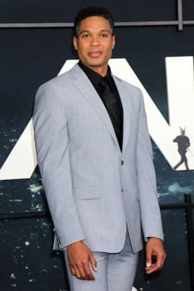 Ray Fisher at arrivals for ANIMALS Premiere, Westwood Village Theatre, Los Angeles, CA, October 01, 2026. Photo By: Priscilla Grant Everett Collection ANIMALS Premiere PUBLICATIONXNOTxINxCANxCHNxFRAxITAxJPNxNORxPOLxRUSxESPxUKxUSA