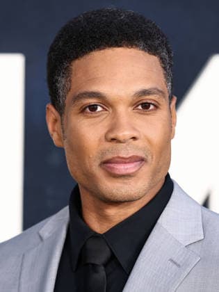World Premiere Of Netflix s Animals WESTWOOD, LOS ANGELES, CALIFORNIA, USA - OCTOBER 01: Ray Fisher arrives at the World Premiere Of Netflix s Animals held at Westwood Village Theater on October 1, 2026 in Westwood, Los Angeles, California, United States. Westwood Westwood Village Theater California United States Copyright: xXavierxCollin ImagexPressxAgencyx