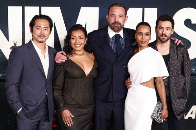 World Premiere Of Netflix s Animals WESTWOOD, LOS ANGELES, CALIFORNIA, USA - OCTOBER 01: Steven Yeun, Adriana Paz, Ben Affleck, Kerry Washington and Luis Gerardo Mendez arrive at the World Premiere Of Netflix s Animals held at Westwood Village Theater on October 1, 2026 in Westwood, Los Angeles, California, United States. Westwood Westwood Village Theater California United States Copyright: xXavierxCollin ImagexPressxAgencyx