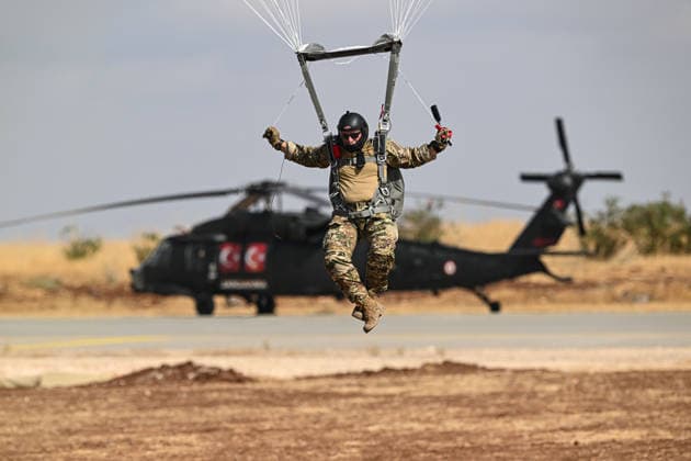 TEKNOFEST Southeast in Turkiye s Sanliurfa SANLIURFA, TURKIYE - OCTOBER 2: The Turkish Gendarmerie conducts a paramotor demonstration flight during the TEKNOFEST Southeast, world s largest aviation, space, and technology festival continues at the Sanliurfa GAP Airport for its 15th edition in Sanliurfa, Turkiye on October 2, 2026. Harun Ozalp Anadolu Sanliurfa Turkey. Editorial use only. Please get in touch for any other usage.  Copyright: x2026xAnadoluxHarunxOzalpx