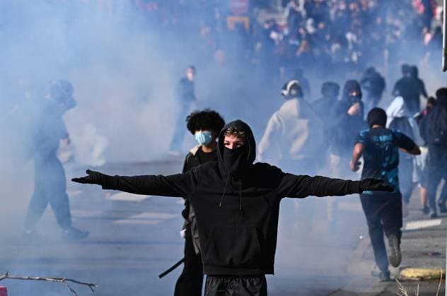 RECORD DATE NOT STATED HIGH SCHOOL STUDENT PROTEST PHOTOPQR SUD OUEST High school student protest in La Rochelle, October 2, 2026 PHOTO BY XAVIER LEOTY France Fires have broken out at several schools in France as students protest by blocking access to educational institutions nationwide over school funding and learning conditions France  Copyright: xPHOTOPQR SUDxOUEST MAXPPPxXAVIERxLEOTYx 20261002SDO1085 20261002SDO1085