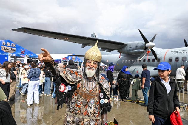 TEKNOFEST Southeast in Turkiye s Sanliurfa SANLIURFA, TURKIYE - OCTOBER 02: 72-year-old Hasan Keskin, wearing a replica warrior costume specially made for him is seen at TEKNOFEST Southeast, world s largest aviation, space, and technology festival continues at the Sanliurfa GAP Airport for its 15th edition in Sanliurfa, Turkiye on October 02, 2026. Adsiz Gunebakan Anadolu Sanliurfa Turkey. Editorial use only. Please get in touch for any other usage.  Copyright: x2026xAnadoluxAdsizxGunebakanx