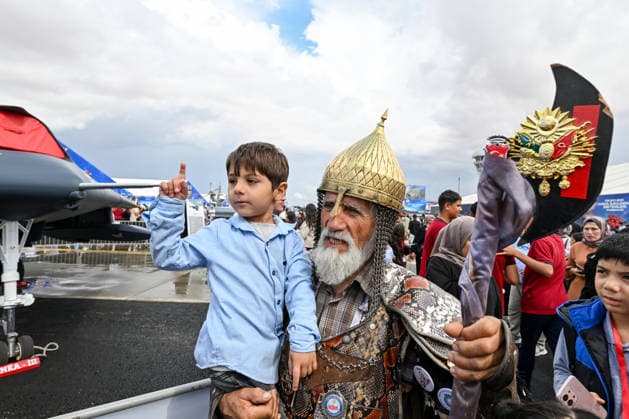 TEKNOFEST Southeast in Turkiye s Sanliurfa SANLIURFA, TURKIYE - OCTOBER 02: 72-year-old Hasan Keskin, wearing a replica warrior costume specially made for him is seen at TEKNOFEST Southeast, world s largest aviation, space, and technology festival continues at the Sanliurfa GAP Airport for its 15th edition in Sanliurfa, Turkiye on October 02, 2026. Adsiz Gunebakan Anadolu Sanliurfa Turkey. Editorial use only. Please get in touch for any other usage.  Copyright: x2026xAnadoluxAdsizxGunebakanx